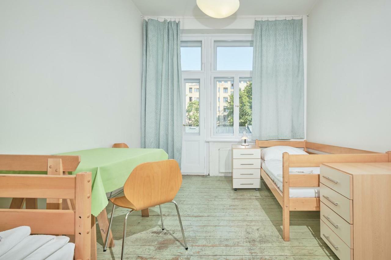 Hostel Mikolase Alse Praha Bagian luar foto